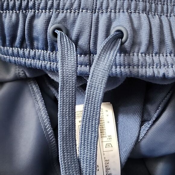 Men's Adidas Shorts - Picture 9 of 9